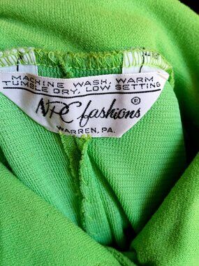 True Vintage Medium Top 1970's Lime Green Mod Button-Up Long Sleeve Blouse